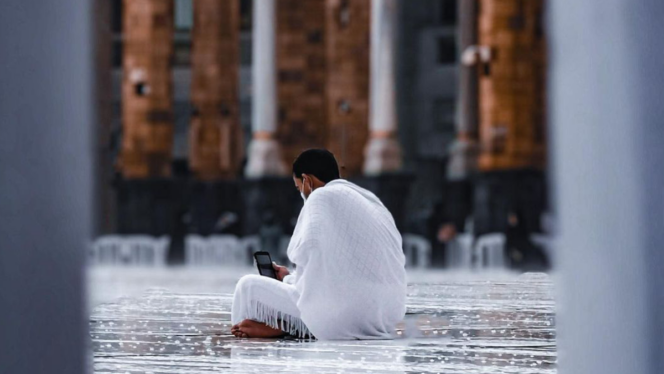 
 Lupa Sholat Karena Sibuk Mengurusi Tamu Undangan