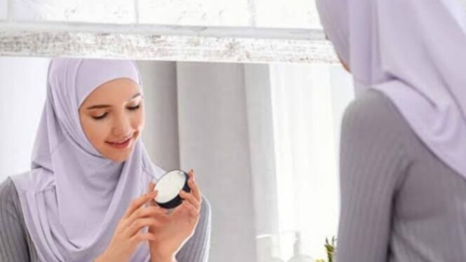 
 Menggunakan Skincare Sebelum Tidur; Apakah Boleh?