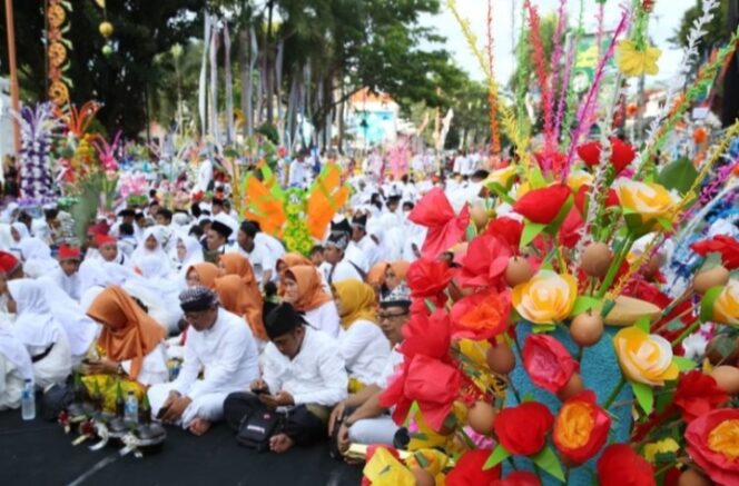 
 Mengenal Tradisi Endog Endogan dalam Peringatan Maulid Nabi di Banyuwangi