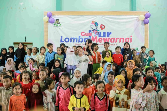 
 Haul ke-15 di Sumenep Disambut Hangat Warga, 750 Anak  Meriahkan Lomba Mewarnai Sketsa Gus Dur